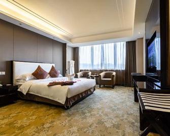 Tongsheng Hotel - Luzhou - Habitación