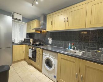 Terrific 2-bedroom apartment in London - London - Küche