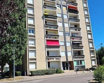 Luxe -Style - Chalon-sur-Saône - Gebouw