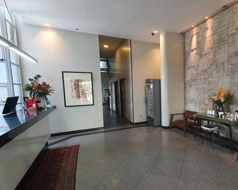Via Contorno Hotel - Belo Horizonte - Recepción