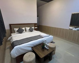 Blackberry Resort - Pushkar - Bedroom