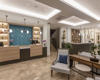 Boutique Hotel Momentum by Aycon - Budva - Front desk