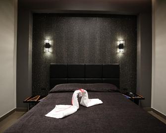 Gramsci 21 Rooms - Naples - Bedroom