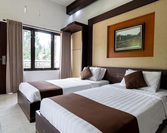 Hotel Selecta Batu Malang - Batu - Bedroom