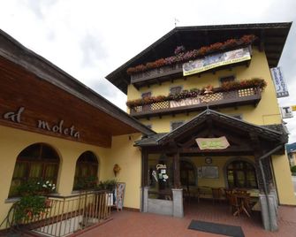 Albergo Moleta - Darè - Edificio