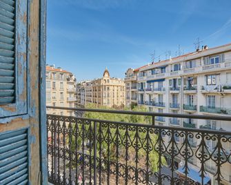 Appart'hôtel Odalys City - Nice Centre - Niza - Balcón