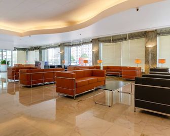 هوتل روما - لشبونة - ردهة