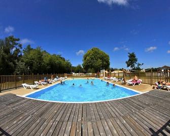 La Caillebotiere - La-Barre-de-Monts - Pool