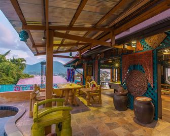 Varinda Garden Resort - Ko Samui - Hàng hiên