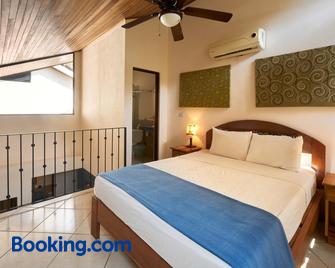 Tamarindo Blue Apartments - Tamarindo - Bedroom