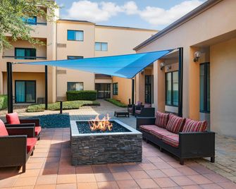 Courtyard by Marriott San Antonio Medical Center - San Antonio - Patio