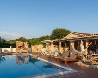 Villa Del Sol Corfu - Sidari - Piscina