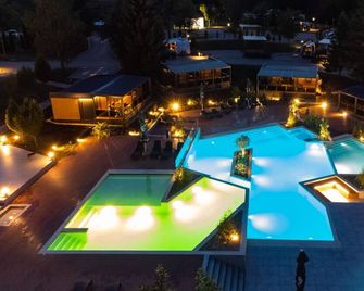 Plitvice Holiday Resort - Grabovac - Piscina