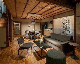 Matsunoma Machiya House - Kanazawa - Phòng khách
