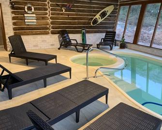 Damiro - Piriápolis - Piscina