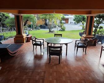 Hotel Bima - Klaten - Patio