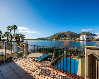 Llac D'alcudia - Puerto de Alcudia - Parveke