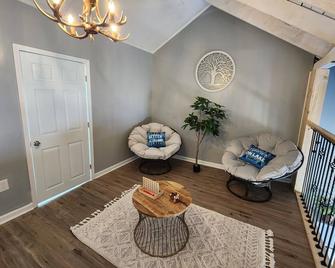 Espn Bass Ternamant Lake - Dayton - Obývací pokoj