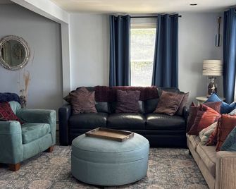 Harvey’s Lake —Million dollar views - Harveys Lake - Living room