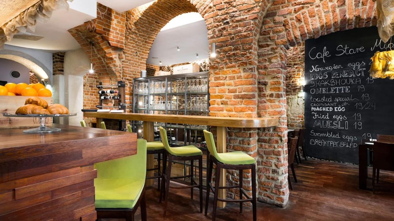 أبارت هوتل ستير مياستو