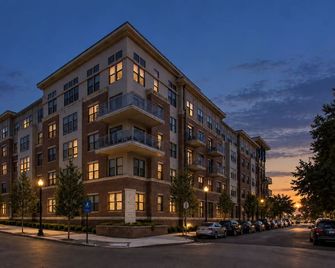 Global Luxury Suites East Boston - Boston - Edificio