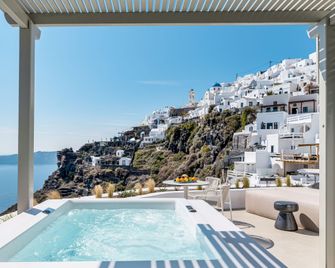 Iconic Santorini, a Boutique Cave Hotel by Sandglass - Imerovigli - Basen