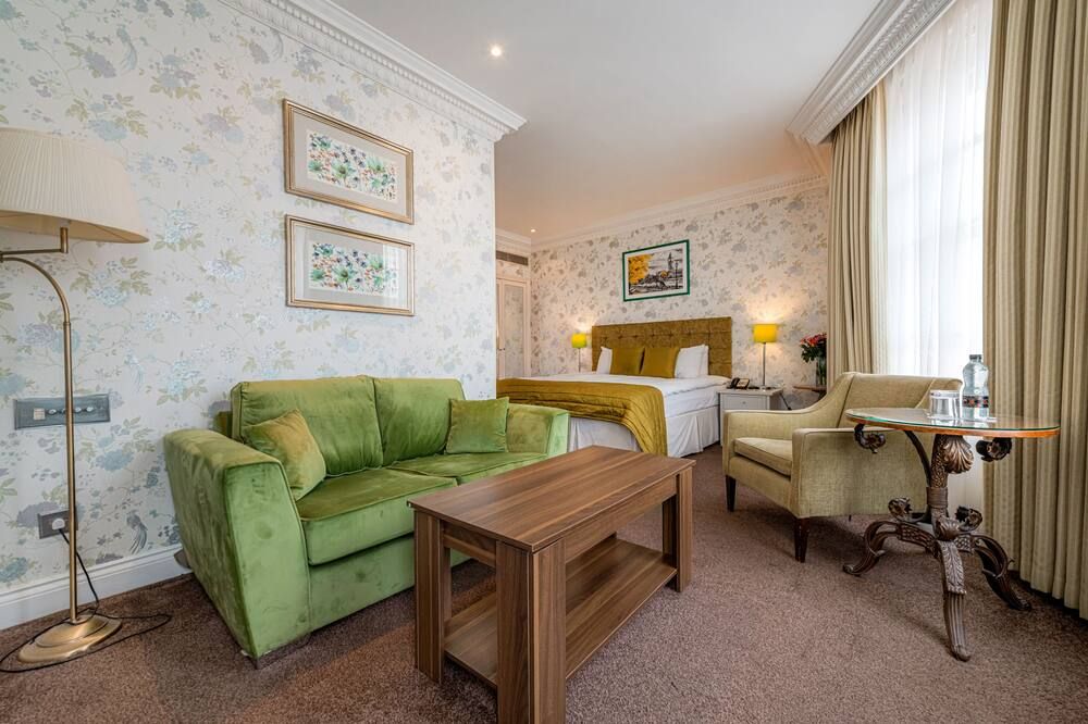 Other view of Ashburn Hotel