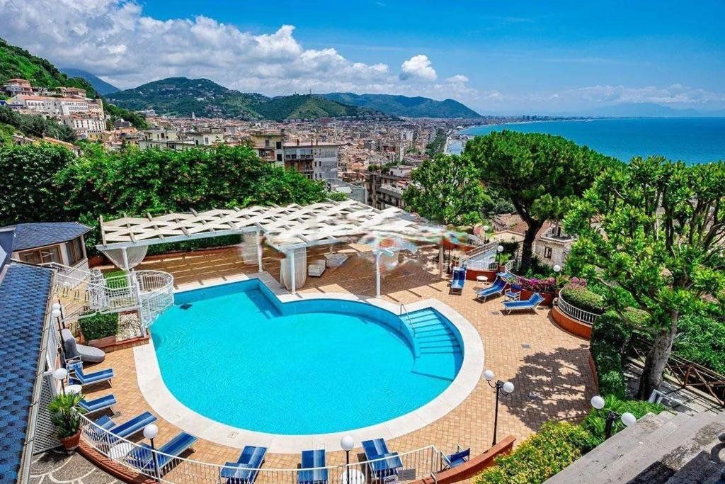 Villa Poseidon Boutique Hotel & Events - סלרנו - בריכה
