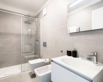 Flat Iron Apartments by Quokka 360 - modern building 5 min from the centre of Lugano - Lugano