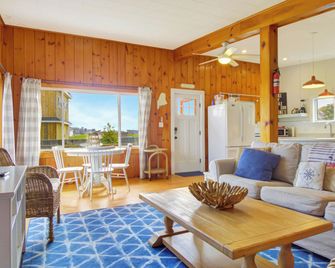 Spinneys Guesthouse & Beach Cottages - Phippsburg