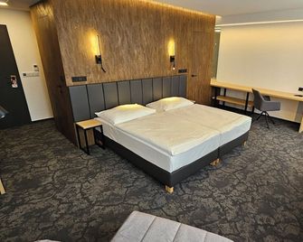 Harmony Club Hotel - Ostrava - Bedroom