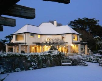 Waitomo Boutique Lodge has everything - Stunning 360' Views, Luxury and comfort. - Te Kuiti - Building