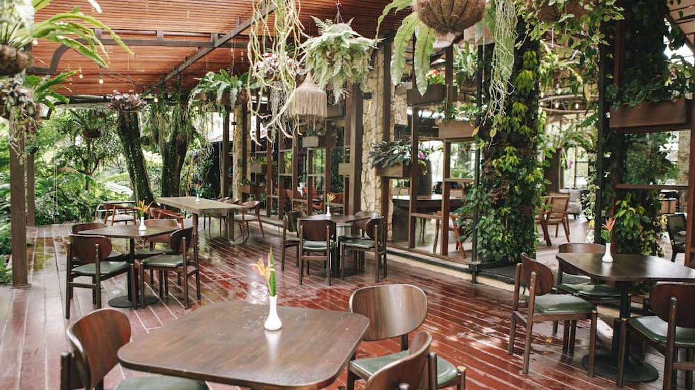 The Hill Hotel & Resort