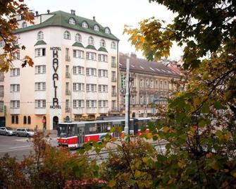 Kavalir - Prague - Outdoor view