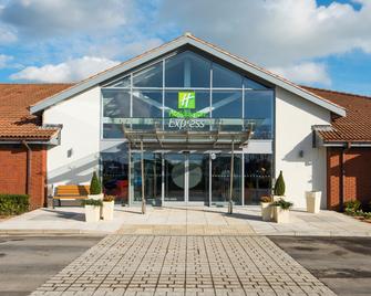 Holiday Inn Express Portsmouth - North - Portsmouth - Building