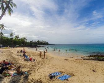 Amazing Lagoon & Garden Front Condo with Stunning Ocean Views -Hale Kona Kai 209 by Casago Kona - 科納 - 海灘