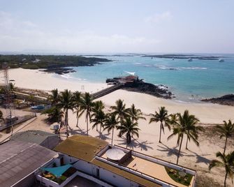 Hotel Albemarle Galapagos Beachfront - Puerto Villamil - Beach
