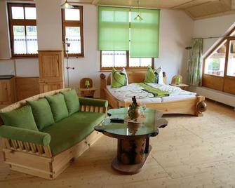 Ferienwohnung Gmeinwieser - Kelheim - Schlafzimmer