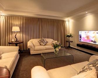 Cinnamon Boutique Guest House - ווילדרנס - סלון