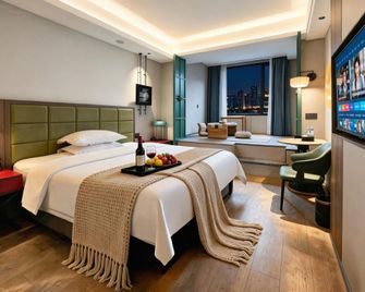 Yun Yang International Hotel - Shiyan - Schlafzimmer