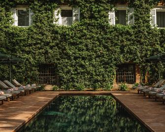 بارك هوتل لونا موندشين بوزين - بولزانو - حوض السباحة