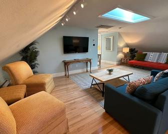 86 Dr Marcus House - Popular Broadway Area - Newport - Sala de estar