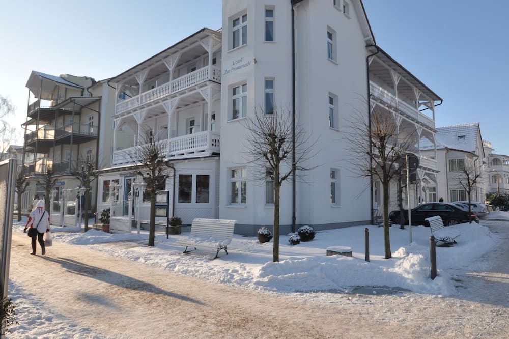 ستراند هوتل تسور بروميناد