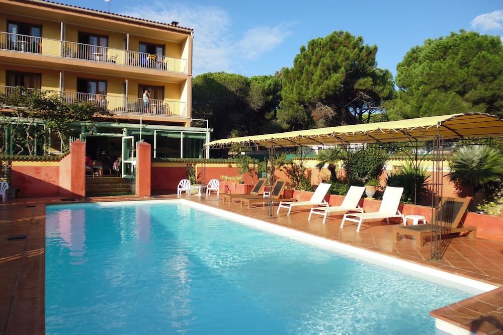 Hotel Cyrnea thumbnail 2