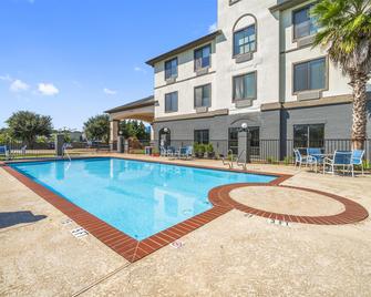 Americas Best Value Inn & Suites-Livingston - Livingston - Pool