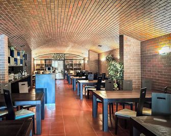 K-Triumf Resort - Velichovky - Restauracja