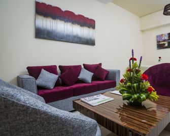 The View Al Barsha Hotel Apartments - Dubai - Living room