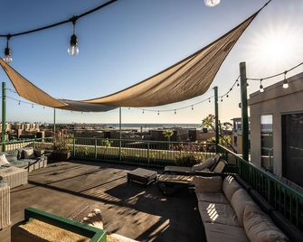 Holiday Inn Oceanside Camp Pendleton Area By IHG - Oceanside - Uteplats