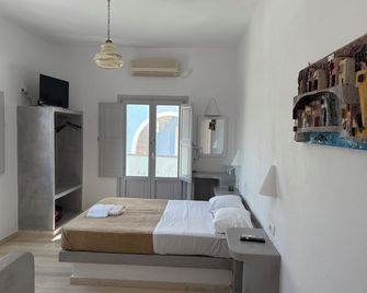 Hotel Hellas - Thera - Bedroom