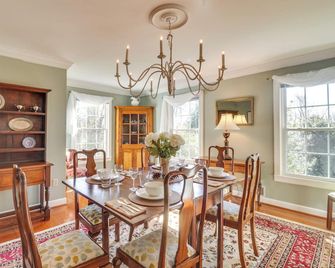 Rural and Spacious Virginia Home on ~ 2 Acres! - Orange - Eetruimte